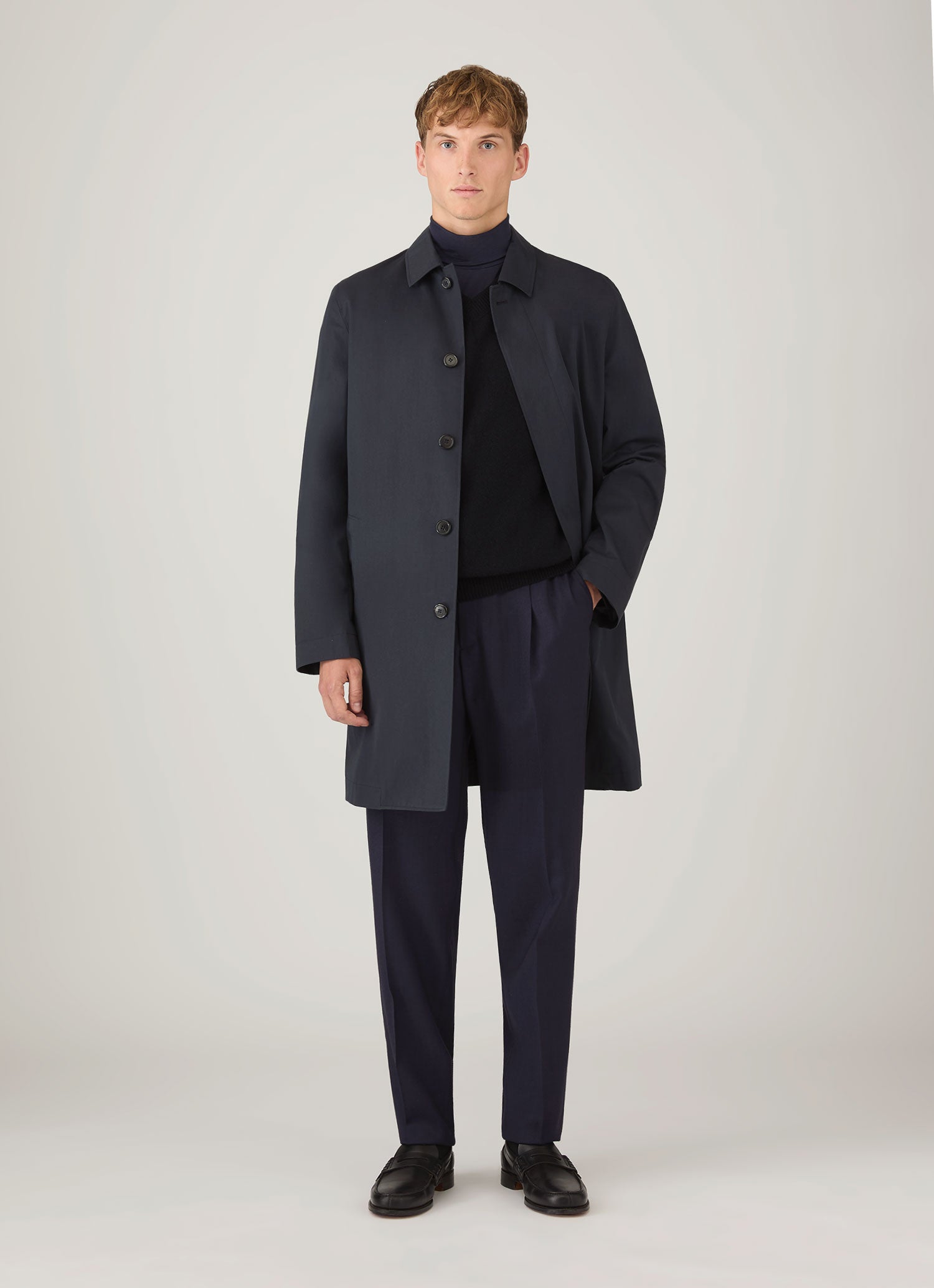 Men's Pleated Wool Twill Trouser in Navy